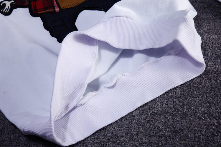 男裝T恤產品攝影與通信技術開發的創新融合